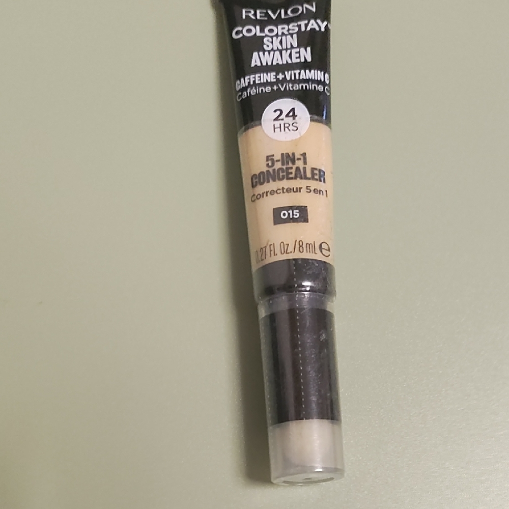 Revlon ColorStay Skin Awaken Concealer - Shade 015